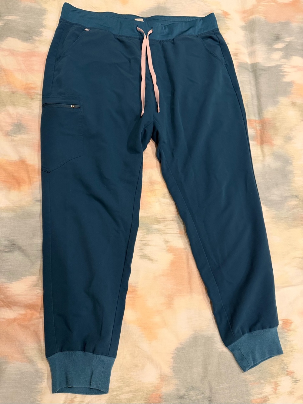 FIGS Women’s Scrub Pants